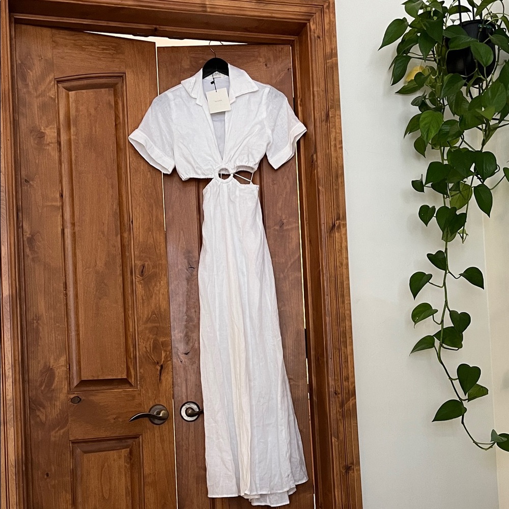 DISSH White Cut-Out Maxi Dress